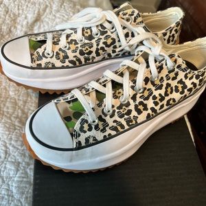 Converse Run Star Hike Low - New! Size 9.5 Womens